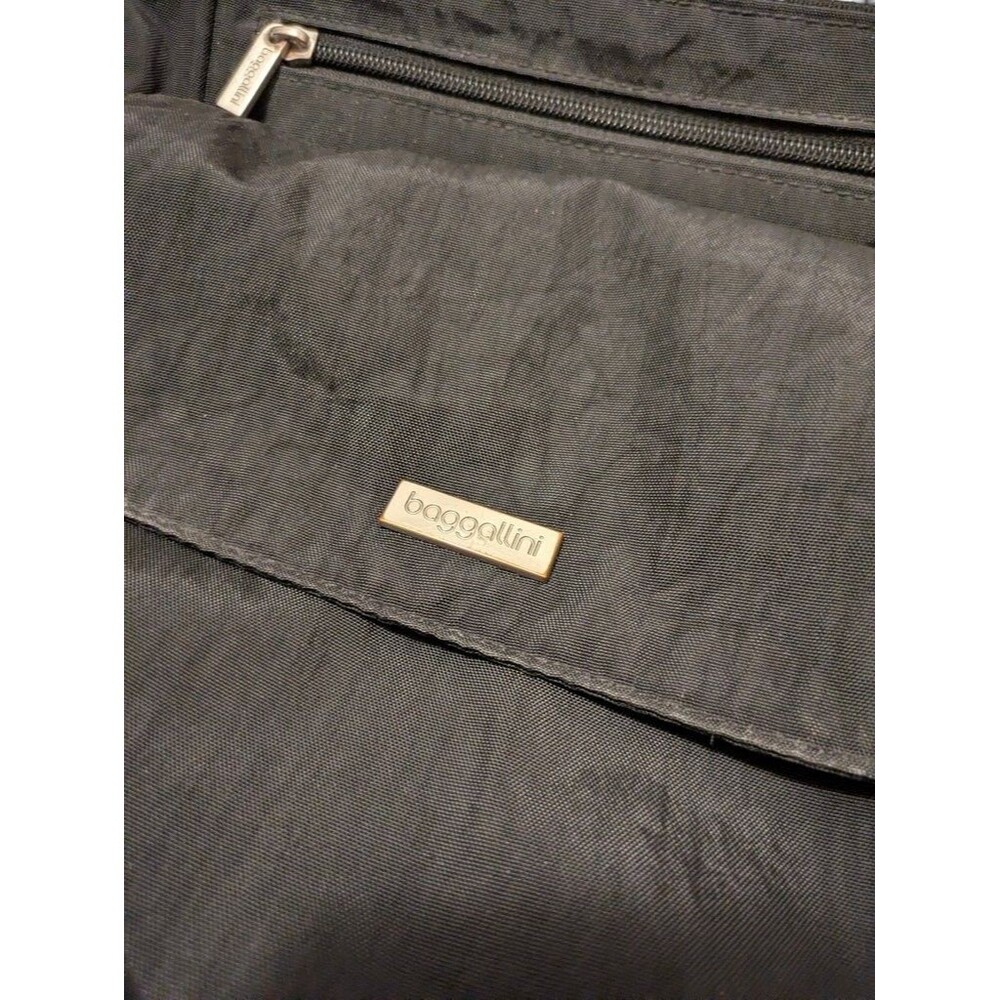 Baggallini Black Crossbody Bag - Picture 2 of 4
